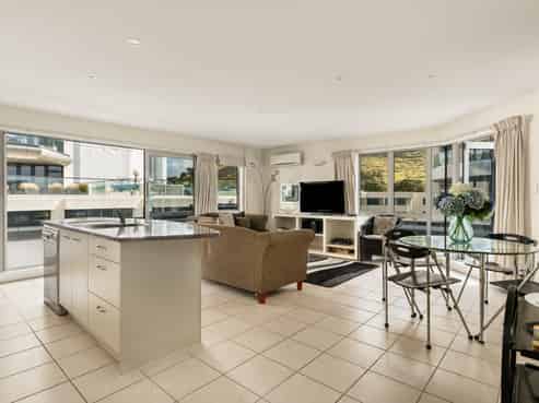 3F/4 Marine Parade, Mount Maunganui