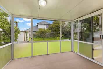 9 Omagh Avenue, Papatoetoe