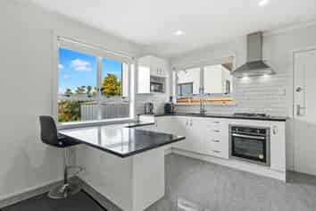 9 Omagh Avenue, Papatoetoe