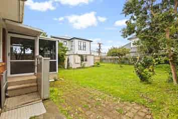 9 Omagh Avenue, Papatoetoe