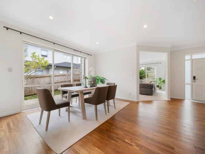 25 Wye Oak Drive, Albany