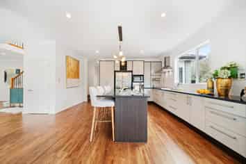 25 Wye Oak Drive, Albany