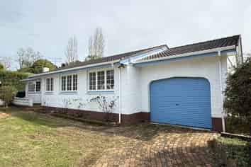 27A Glenvar Road, Torbay