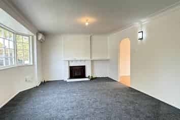 27A Glenvar Road, Torbay