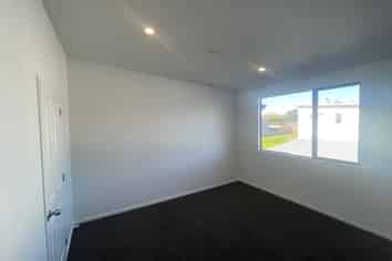 2/3 Hulme Place, Henderson