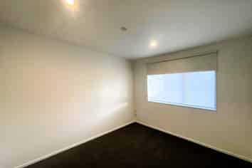 2/3 Hulme Place, Henderson