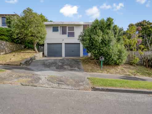 24 The Crowsnest, Whitby