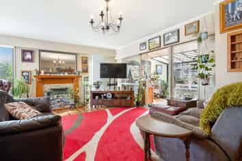 15 Hathor Street, Westbrook