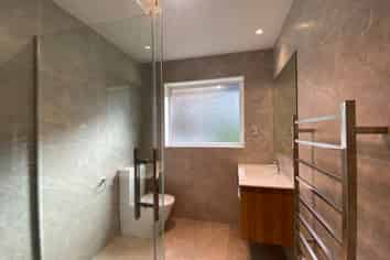 1/25 Ahorangi Road, Silverdale