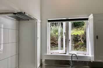 Auckland - Address withheld