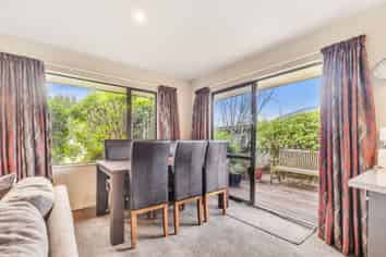1 Longfields  Road, Brightwater