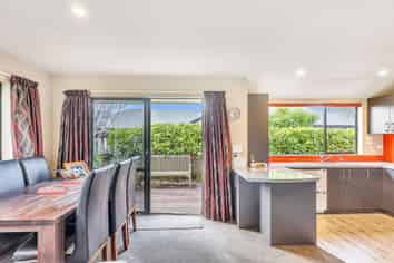 1 Longfields  Road, Brightwater