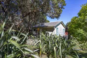 35 North Piha Road, Piha