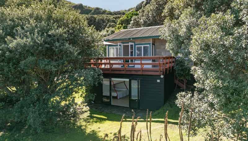 35 North Piha Road, Piha