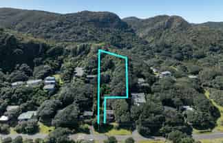 37 North Piha Road, Piha