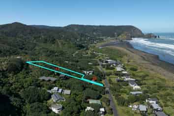 37 North Piha Road, Piha