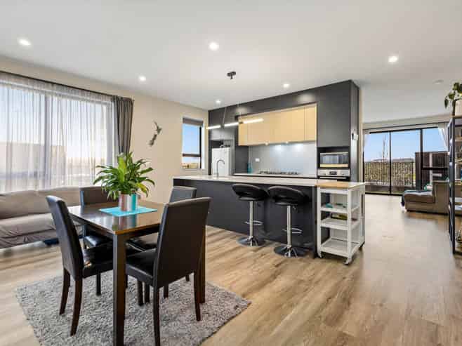 51 Goldwater Drive, Silverdale