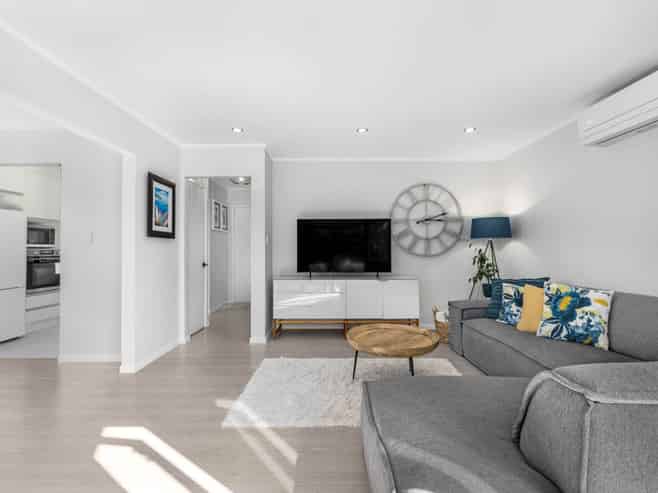 2/7 Walmsley Road, Saint Heliers