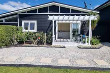 16B Waimanu Place, Point Wells