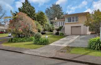 17 Hoey Street, Kamo