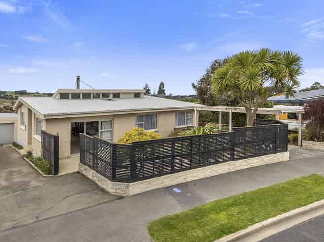 28 Estuary Crescent, Fairfield