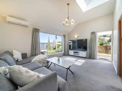 18B Penryn Drive, Mana