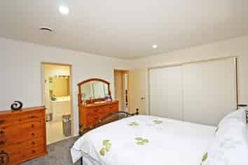 31 Panorama Drive, Enner Glynn