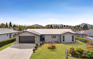 4 Daniels Terrace, Wanaka