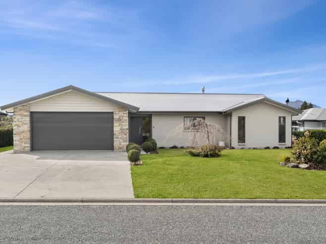 4 Daniels Terrace, Wanaka