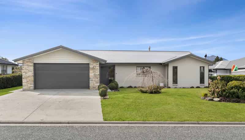 4 Daniels Terrace, Wanaka