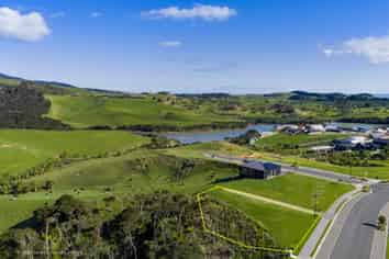 154 Rangitahi Road, Raglan