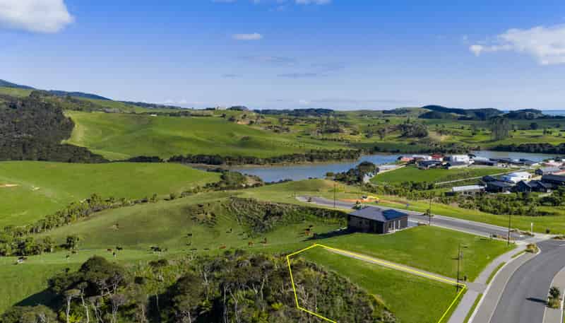 154 Rangitahi Road, Raglan