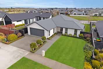 62 Tiritiri Moana Drive, Pegasus