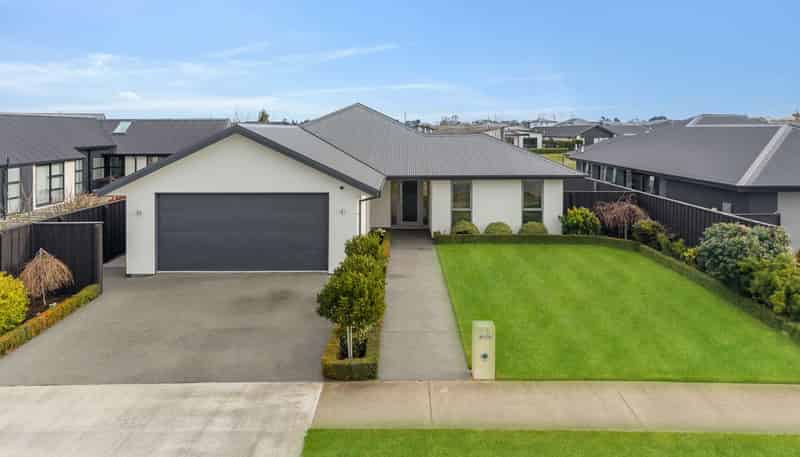 62 Tiritiri Moana Drive, Pegasus