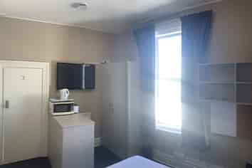 Room 3/ 54 Queen Street, North Dunedin