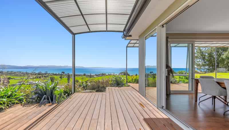706 Abel Tasman Drive, Pohara