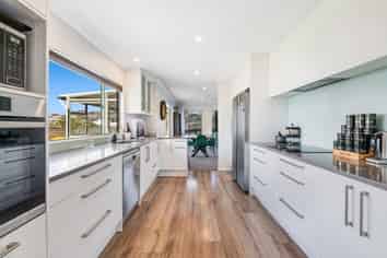 26 Waldorf Crescent, Orewa
