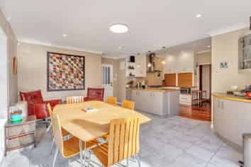 6 Awatea Terrace, Hokowhitu