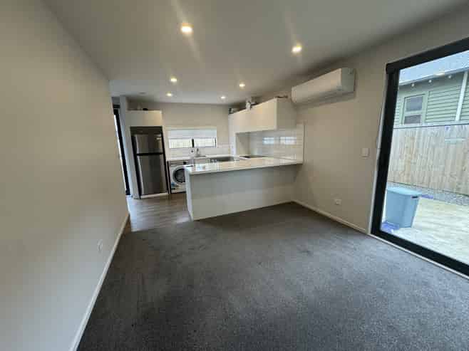 2/40 Norwich Street, Linwood