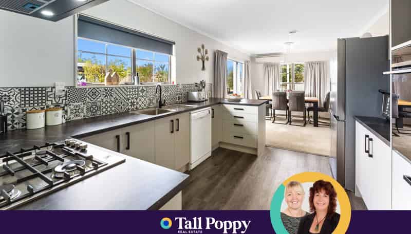 8 Cambridge Street, Pahiatua