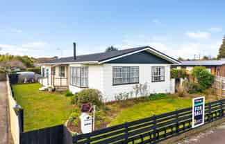 8 Cambridge Street, Pahiatua