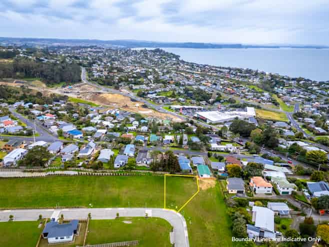 15 Whenuateitei Crescent, Stanmore Bay