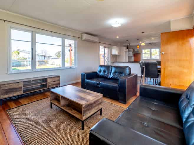 42 Shackleton Street, Maraenui