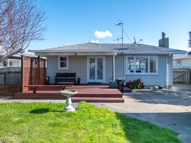 42 Shackleton Street, Maraenui