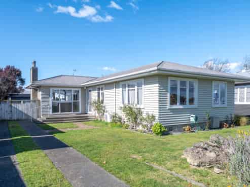42 Shackleton Street, Maraenui