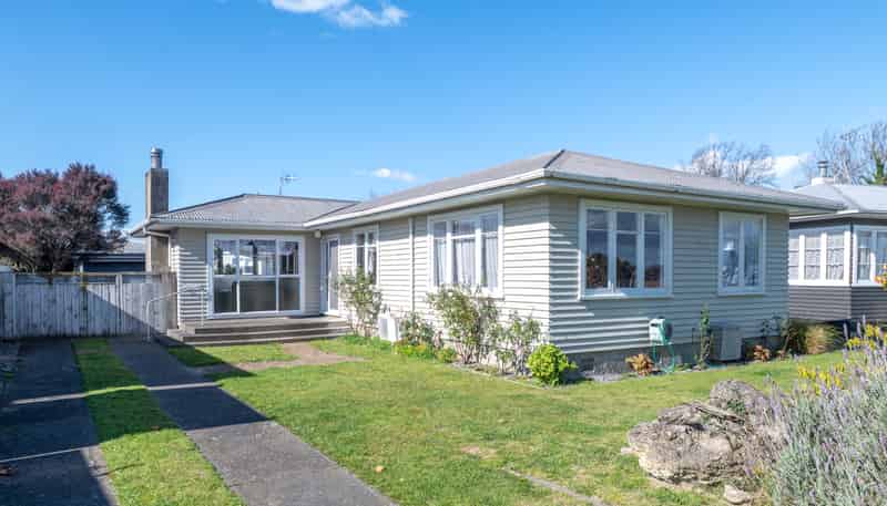 42 Shackleton Street, Maraenui