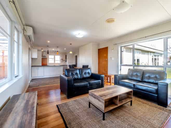 42 Shackleton Street, Maraenui
