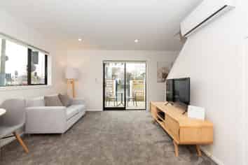 2/158 Kilmore Street, Christchurch Central