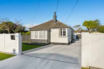 21 Hadfield Crescent, College Estate