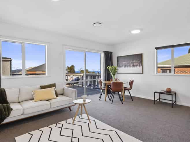 43 Isadore Road, Saint Clair